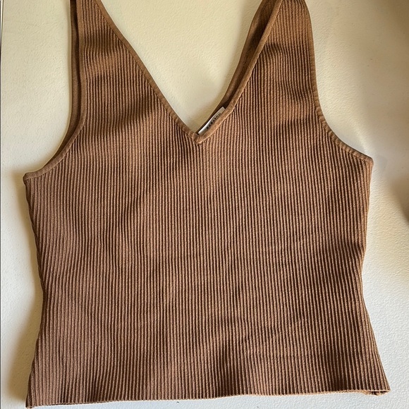 Babaton Brown Ribbed V-Neck Tank Top - Picture 1 of 4